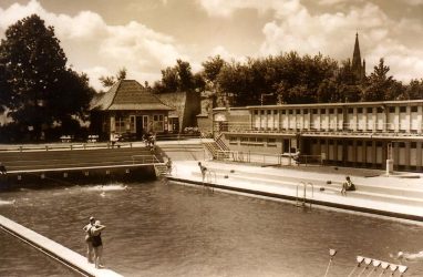 Openlucht zwembad;Stad Ieper;Onroerend Erfgoed Vlaanderen